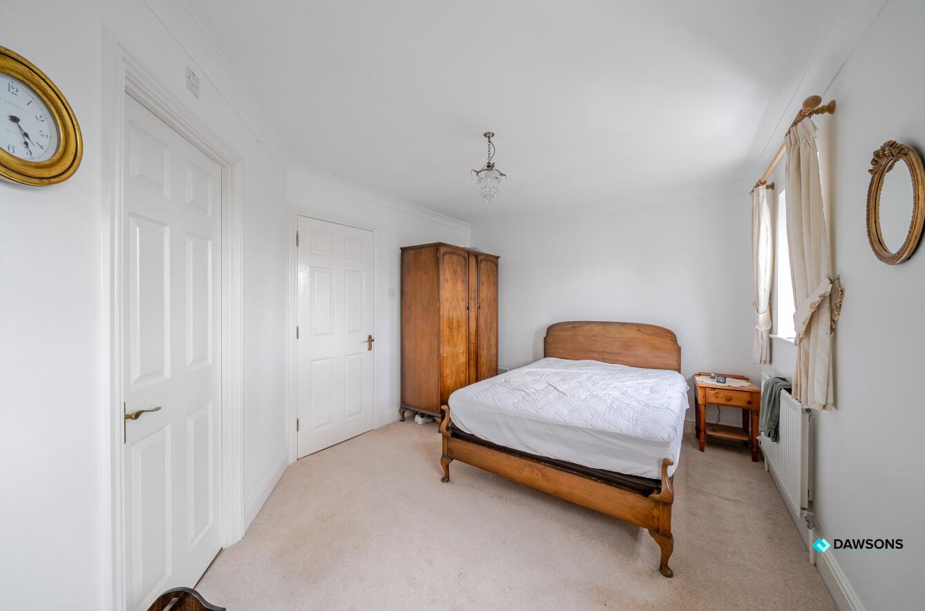 Heneage Drive, West Cross, Swansea, SA3 5BR